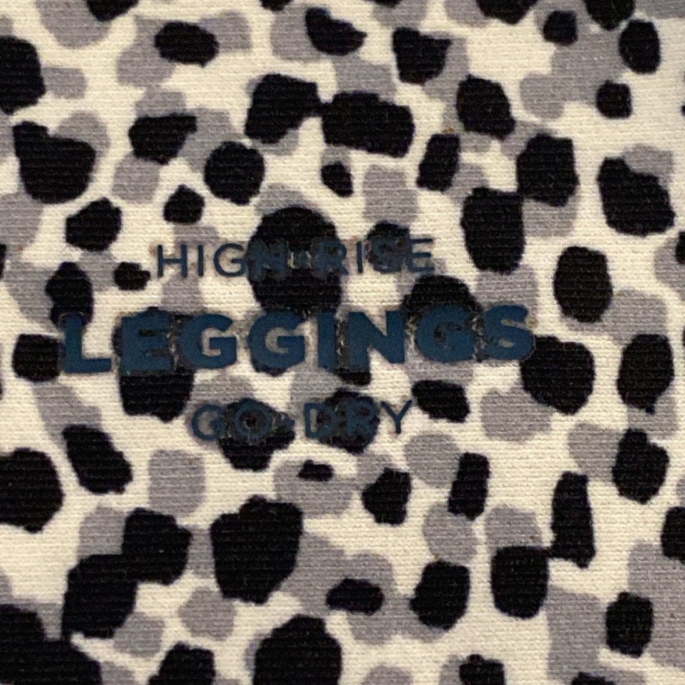 Old Navy High Rise Leggings/Joggers - Picture 6 of 7
